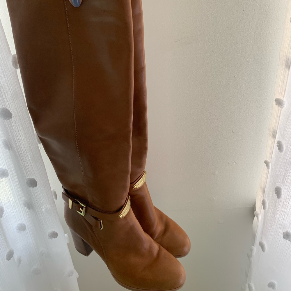 Michael Kors high knee leather boots